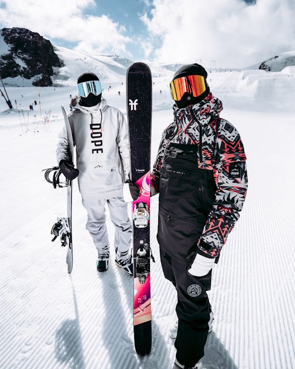What to Wear Snowboarding Or Skiing | Ridestore Magazine