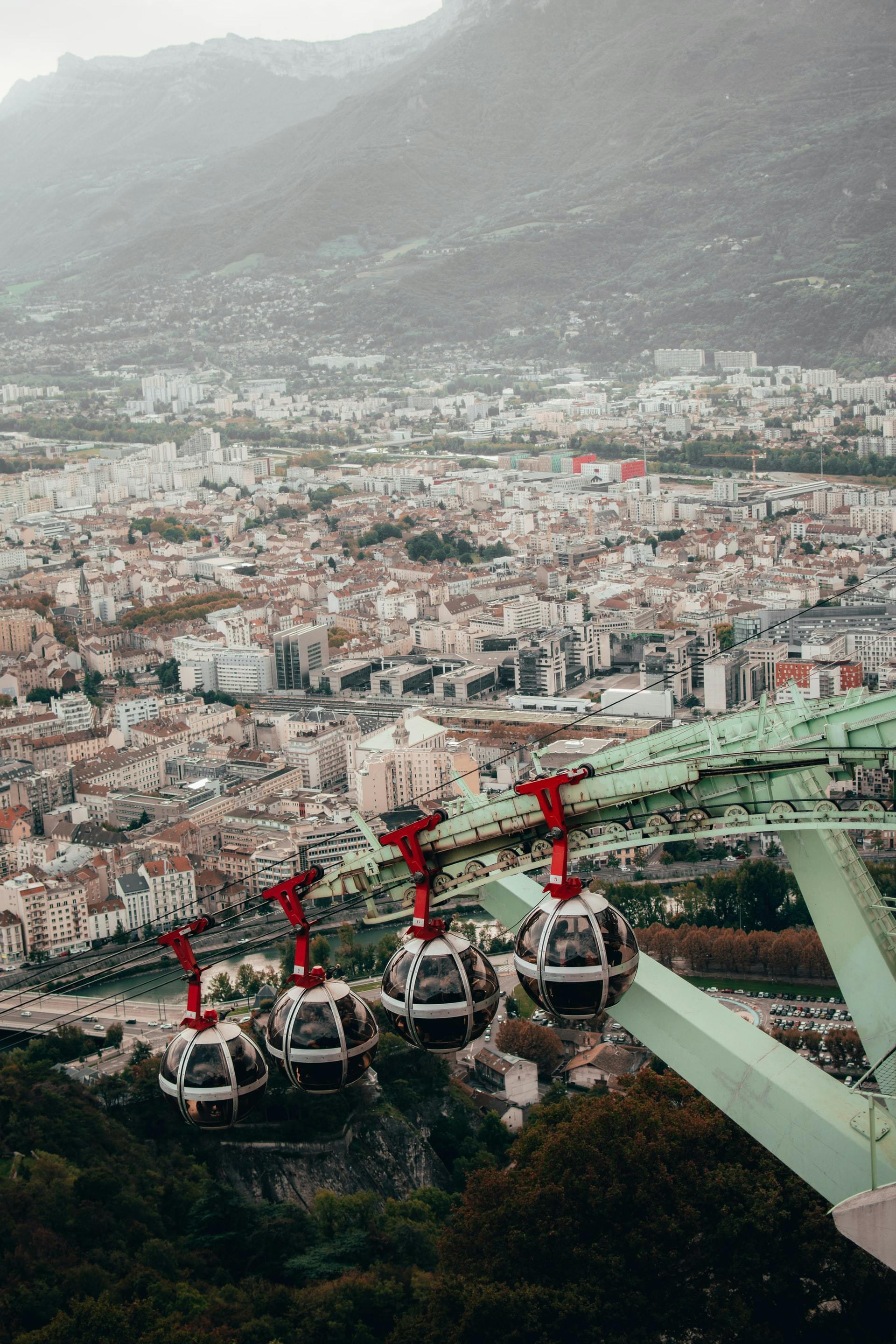 grenoble cable cars