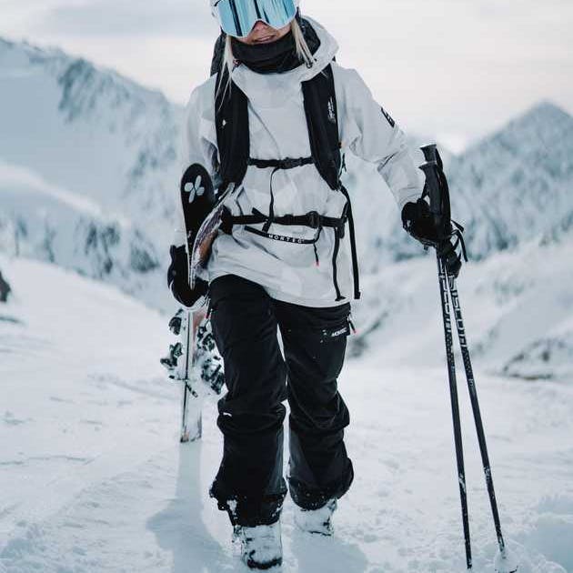 grundlegende-schutzausrüstung-für-das-freeride-Skifahren-ridestore-magazine