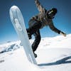 wie-springe-ich-mit-dem-snowboard-ridestore-magazine