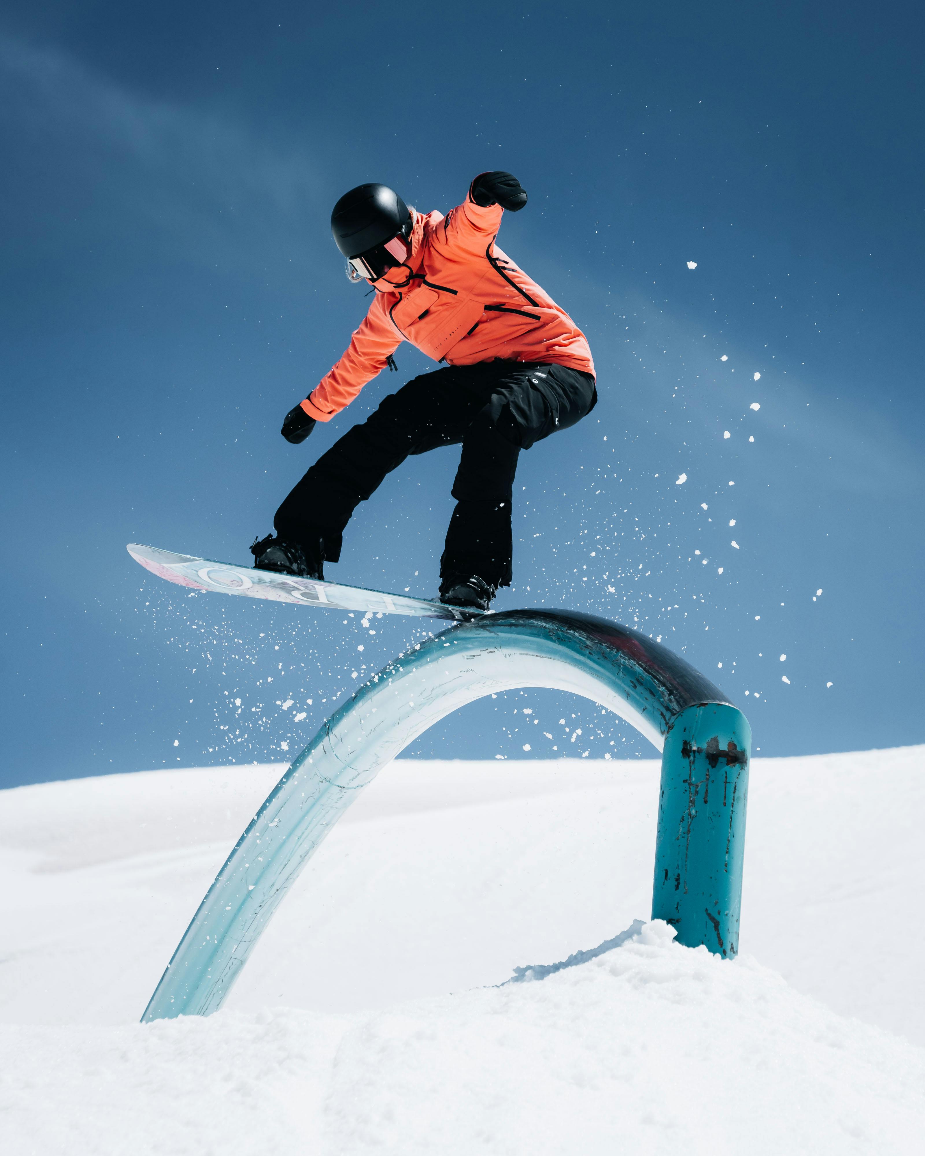 Snowboard edge de-tuning (Dulling)